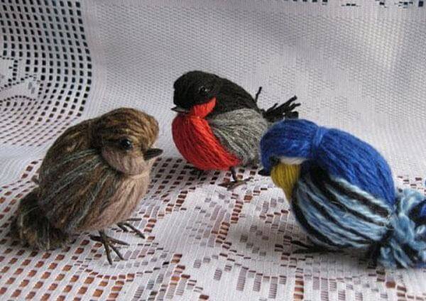 Ngoài len màu nâu, các bạn cũng có thể làm chim sẻ bằng những màu len khác (Nguồn: Internet)