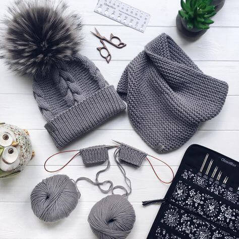 Tự tay đan tặng mẹ một chiếc khăn/mũ len cũng là một ý tưởng không tồi (Nguồn: Internet)