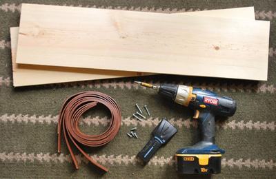 Nguyên liệu, dụng cụ cần chuẩn bị để làm kệ treo tường handmade (Nguồn: Internet)