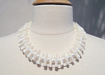 Làm đẹp với vòng cổ ngọc trai trang nhã